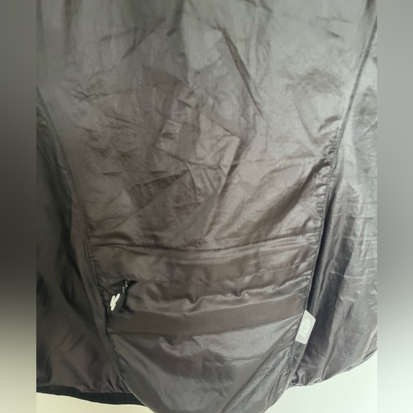 Sugoi Black Performance Cycling Vest size medium - Picture 4 of 5